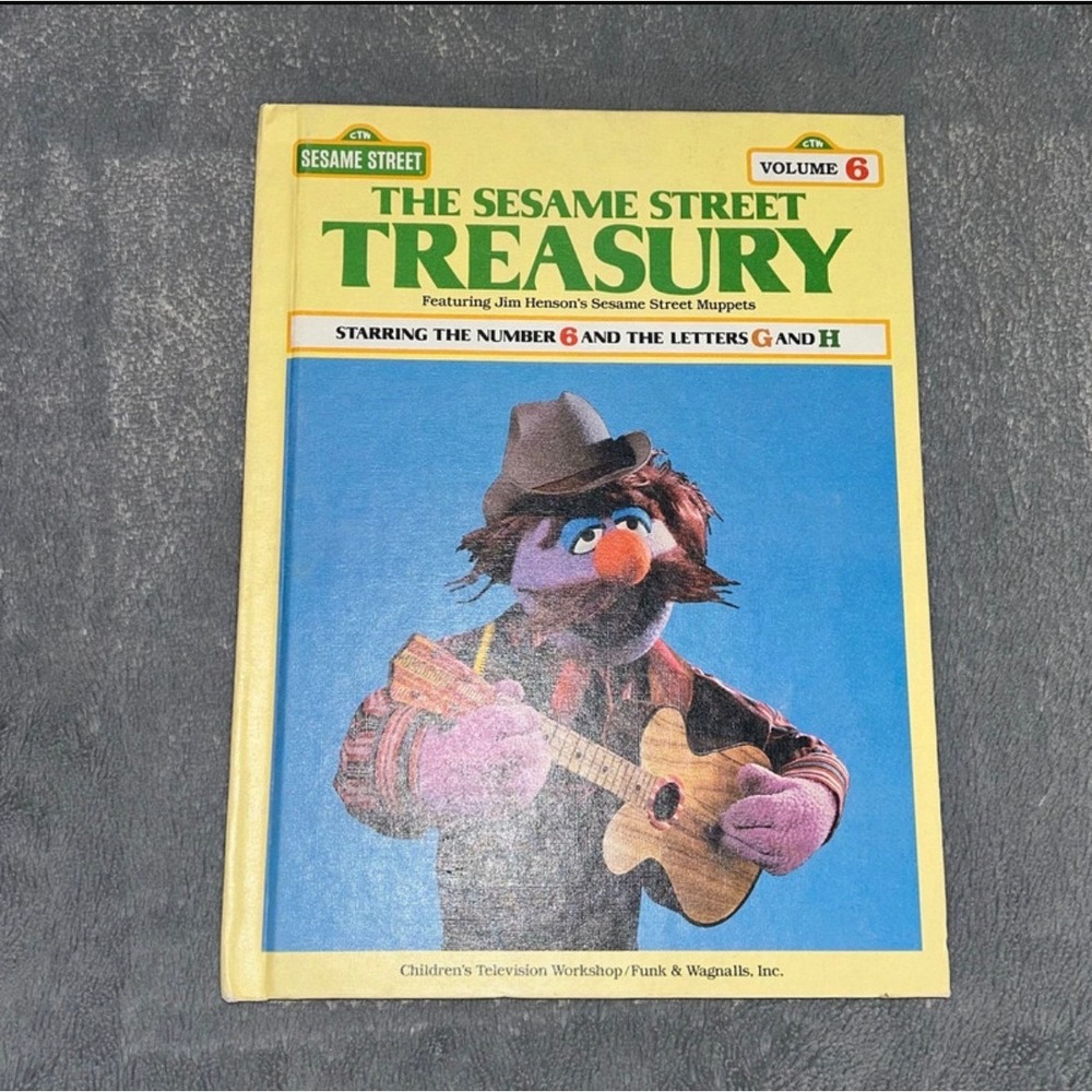 Vintage 1983 Sesame Street Treasury Volume 6 Muppets Number 6 Letters G H Book